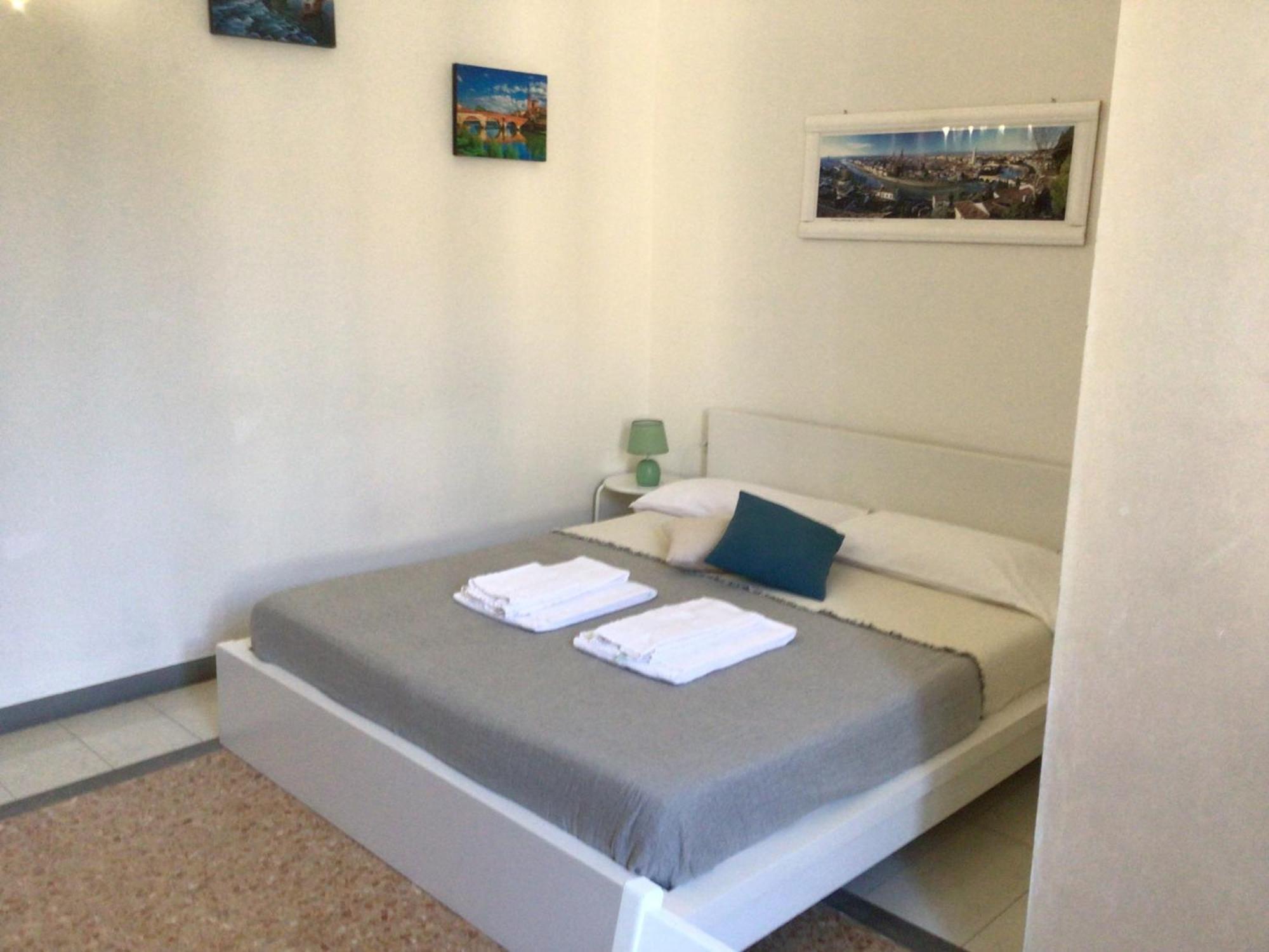 A Due Passi Da Giulietta-Casa Montecchi Verona Dış mekan fotoğraf
